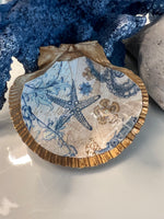 Load image into Gallery viewer, Decoupaged Sea Shell Trinket Dishes

