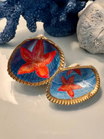 Load image into Gallery viewer, Starfish Seashells - Decoupaged Set of 2
